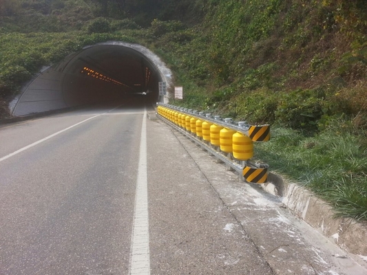 comprare 4 Meters Length Highway Roller Barrier for Mountain Roads Highly Recommended in Oman online manufacture