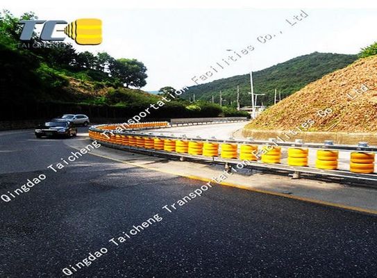 Good price Materiale del metallo di zincatura a caldo della barriera Q235 del rullo di sicurezza del recinto del rullo della schiuma in linea