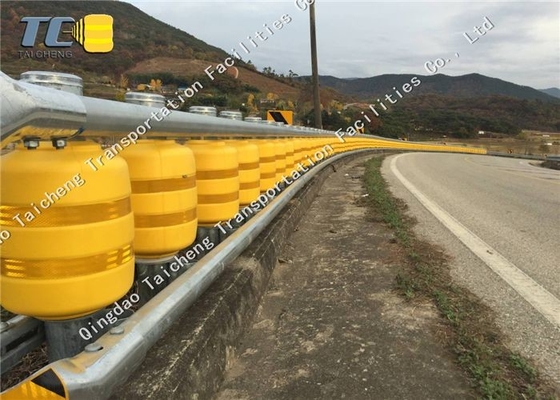 Protezione stradale EVA PU Materiale di sicurezza del traffico Barriera a rulli Autostrada rotante incidente