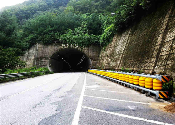 EVA Highway Safety Roller Barrier su misura ha galvanizzato la superficie
