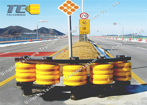 Good price La polvere galvanizzata elastica di EVA Rotating Rolling Guard Barrier ha ricoperto in linea
