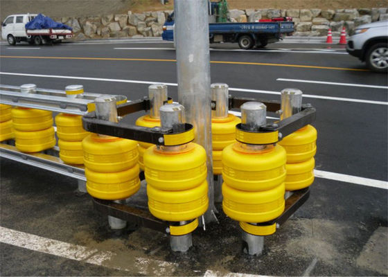 Prezzo buono 4 Meters Roller Crash Barrier 350mm Diameter 150 Kg Weight Engineered for Enhanced Safety in Traffic and Industrial Zones in linea