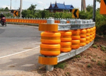 Prezzo buono Macchina per la profilatura di guardrail con garanzia a vita di 10 anni, dotata di rulli di diametro 245-350 mm, ideale per la produzione di guardrail metallici in linea