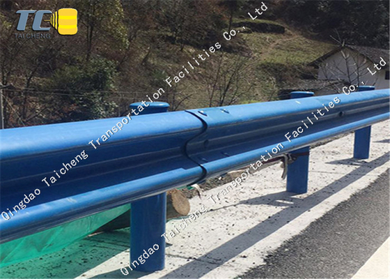 Barriera di sicurezza stradale ad alta velocità W Beam Guardrail Barriera di sicurezza del traffico Barriera galvanizzata ad alta resistenza