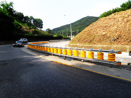 Prezzo buono Altezza del pannello 1,2 m Barriera di protezione a rotoli che offre colore di recinzione rossa e dimensione del rullo Diametro 245 350 mm Utilizzato nella sicurezza degli eventi in linea