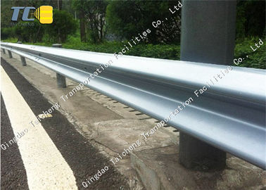 Righe di sicurezza stradale di acciaio ondulato Righe anti-colisione