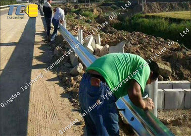 Good price Resistenza agli'agenti atmosferici dell'acciaio inossidabile della barriera di sicurezza del fascio del metallo di Thrie di traffico in linea